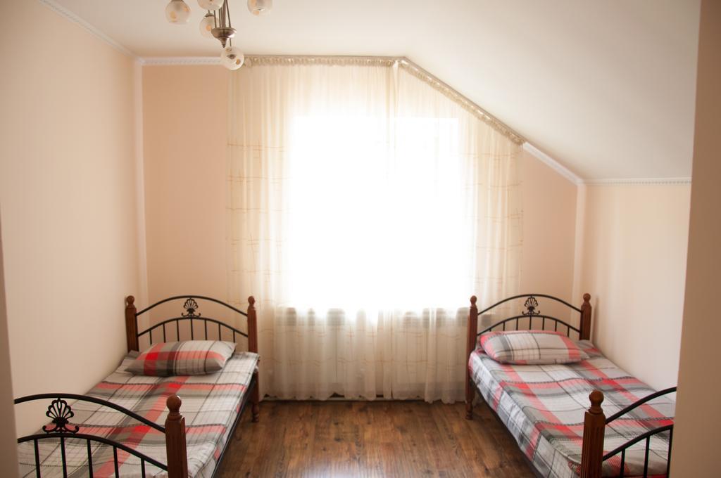 הוסטל Almaty Backpackers חדר תמונה