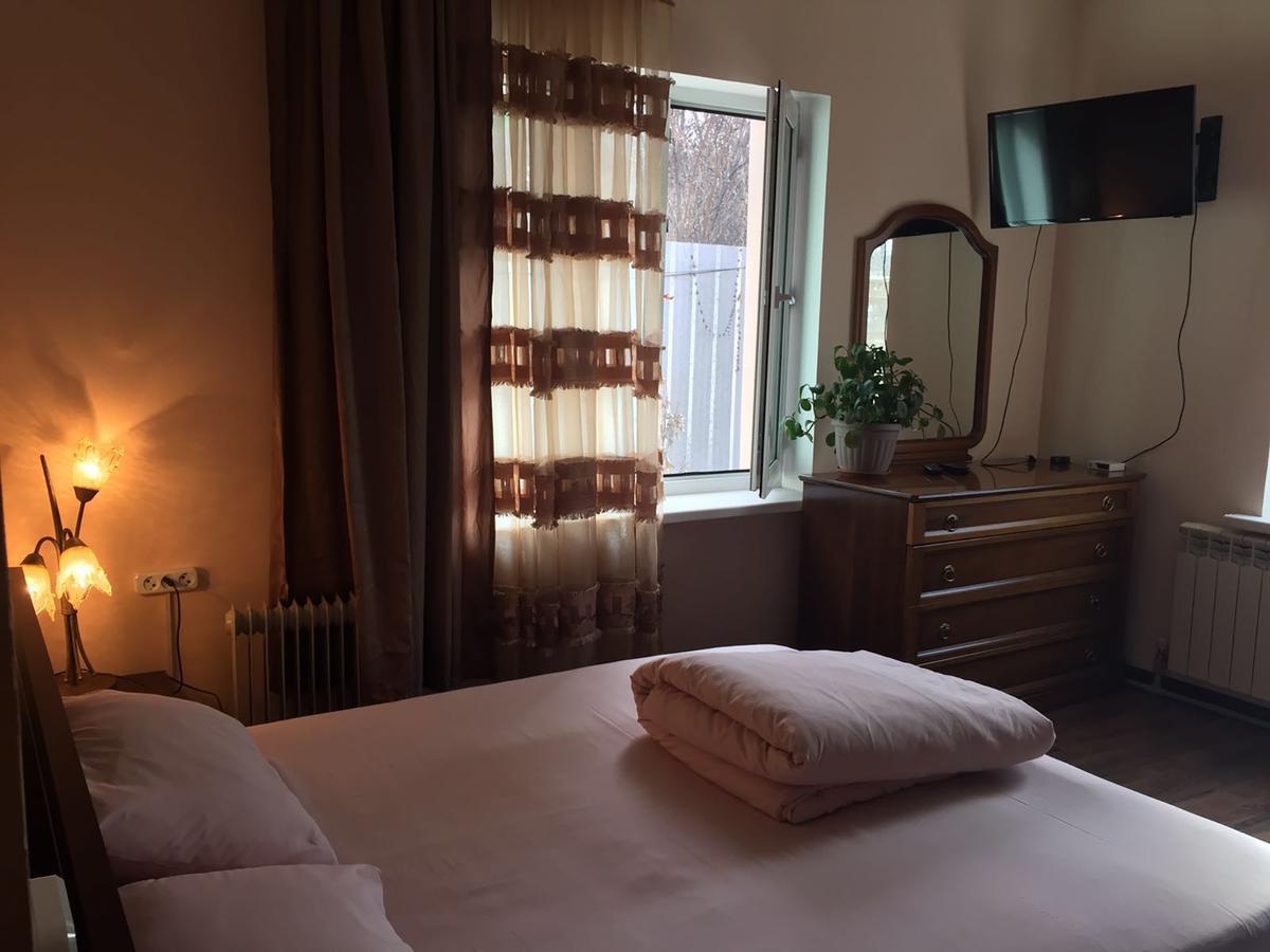הוסטל Almaty Backpackers מראה חיצוני תמונה
