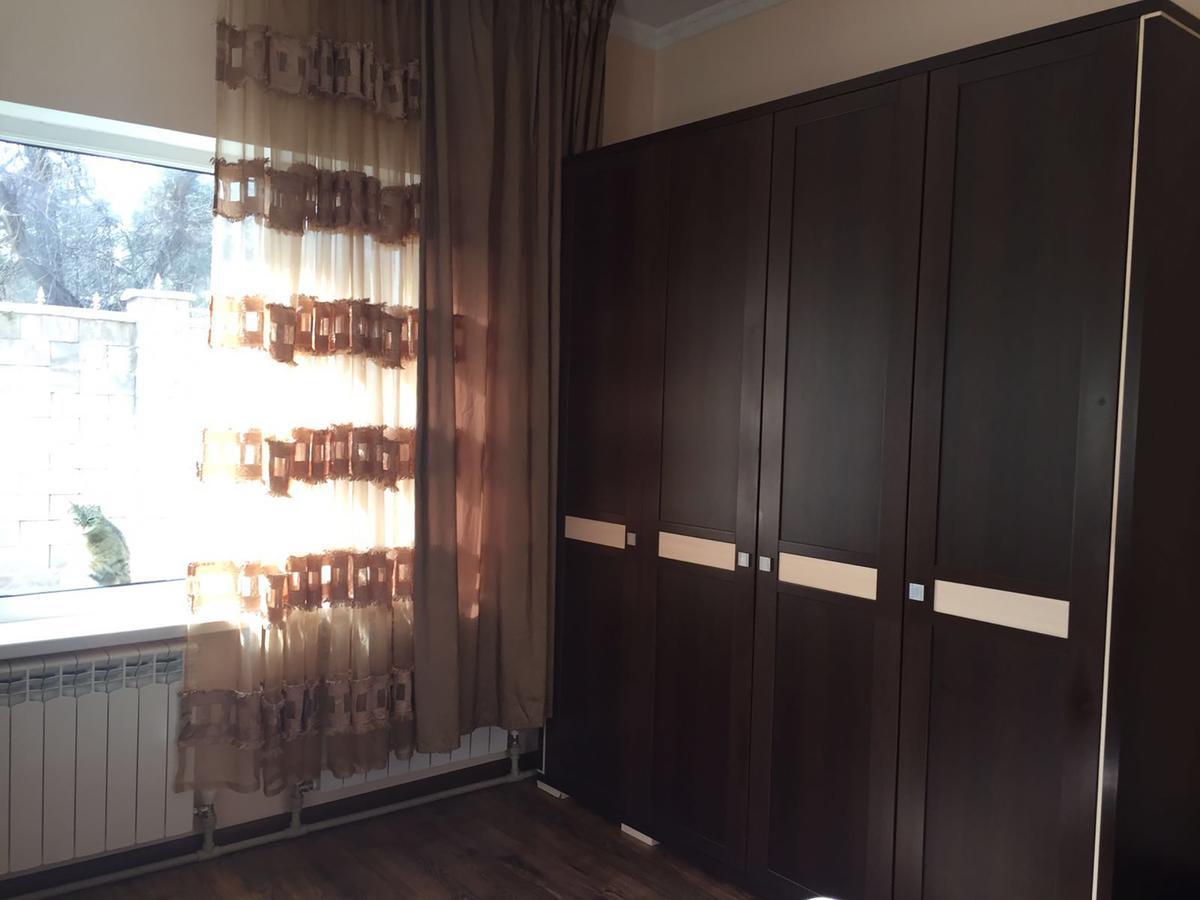 הוסטל Almaty Backpackers מראה חיצוני תמונה